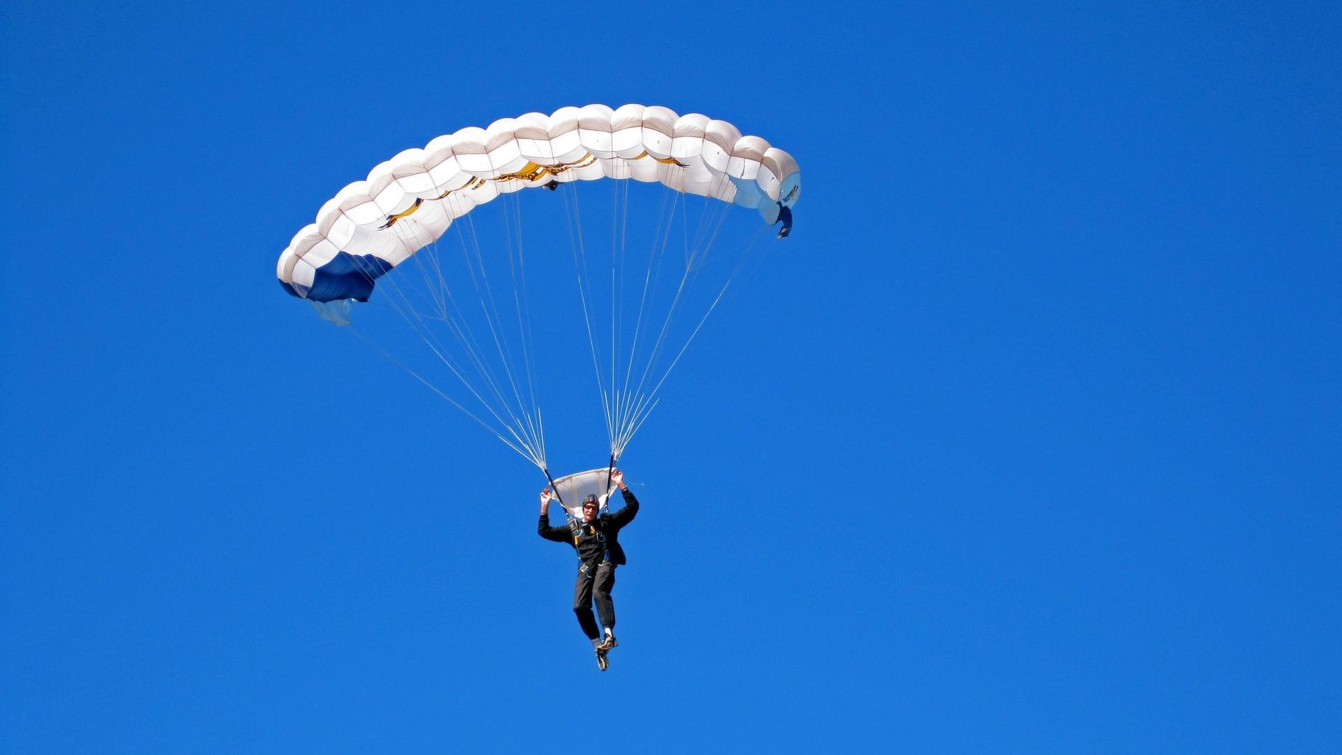 世界青少年冰壶锦标赛在哈尔滨精彩纷呈，中国队表现亮眼，2019中国青少年冰壶公开赛
