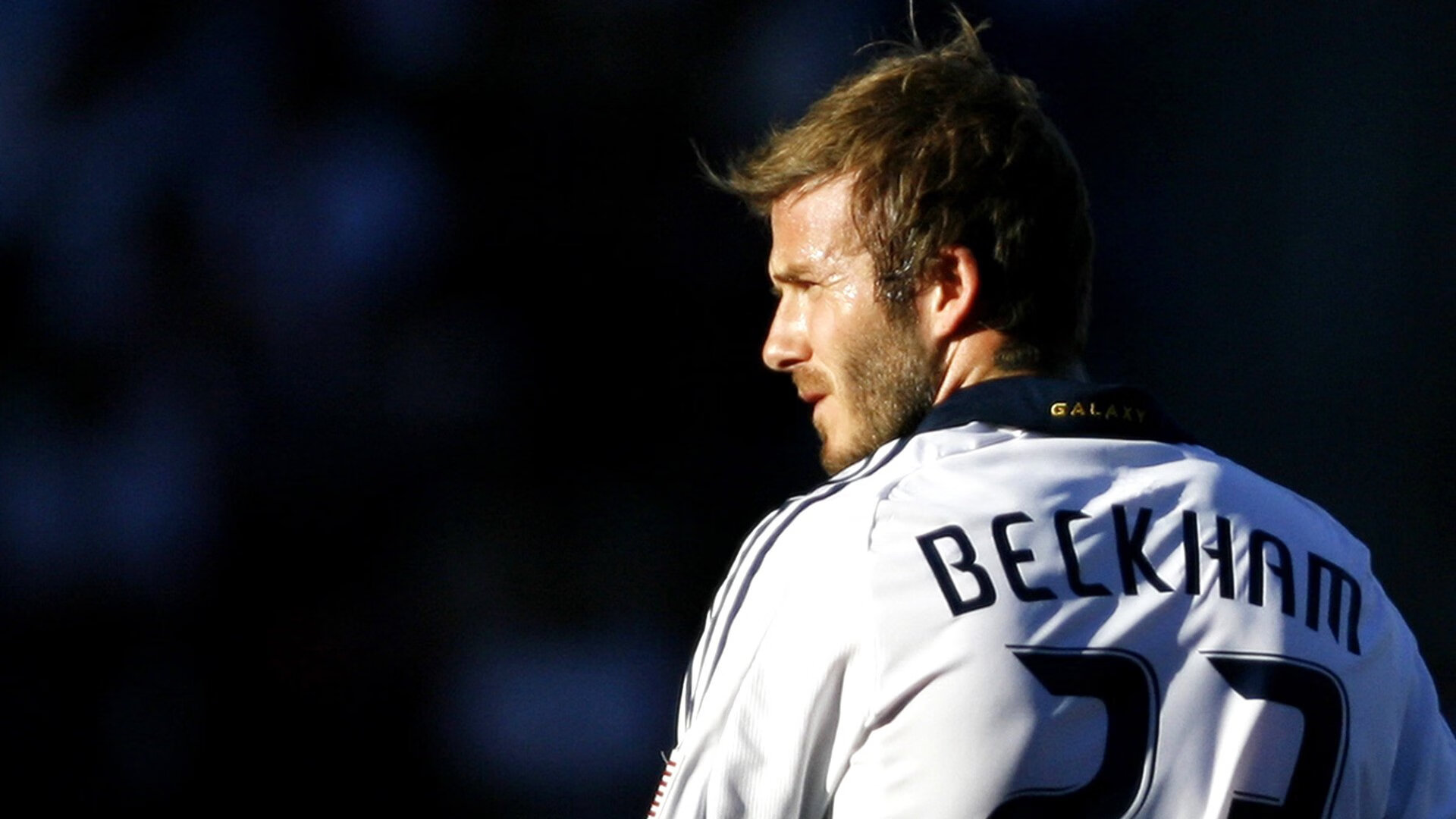 激烈碰撞：季后赛的最爆炸对决之一，激烈撞击对人体的伤害