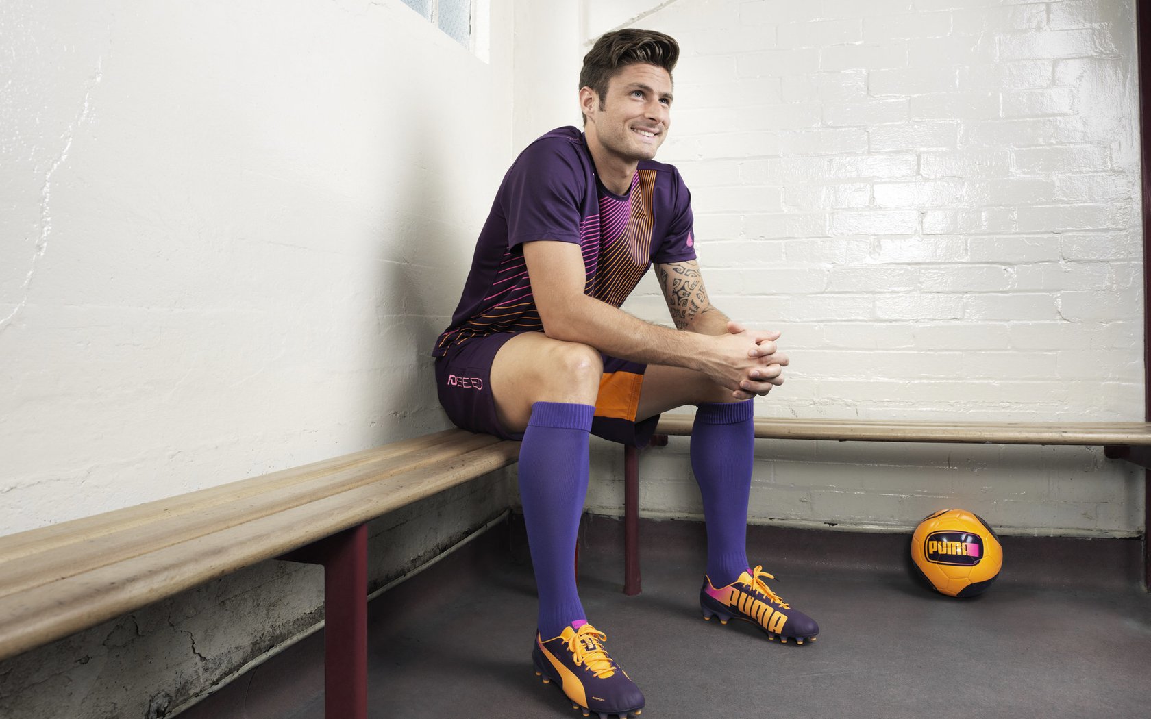 爱游戏-青训创新项目在边远地区落地，有效推动基层足球发展，足球青训发展规划